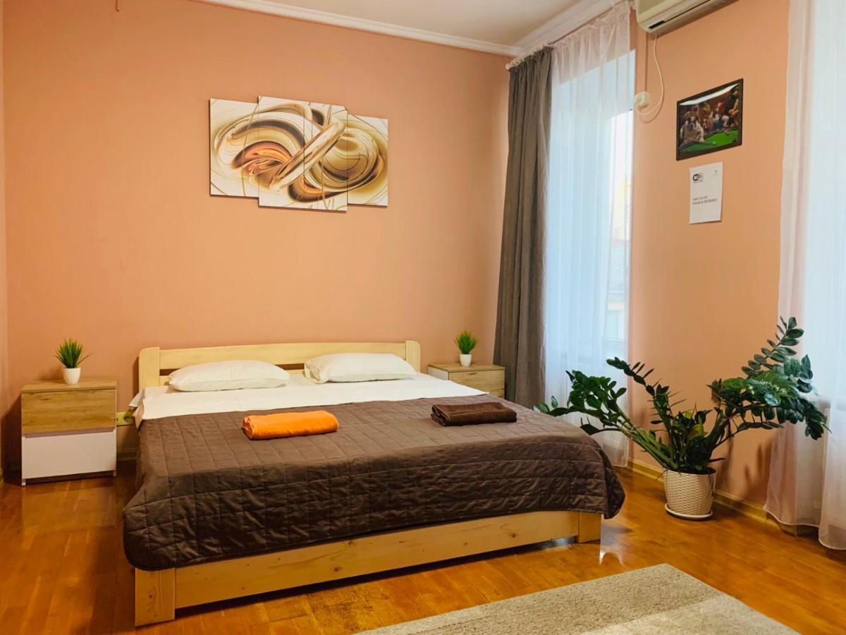 Хостел Friends House Одеса Екстер'єр фото