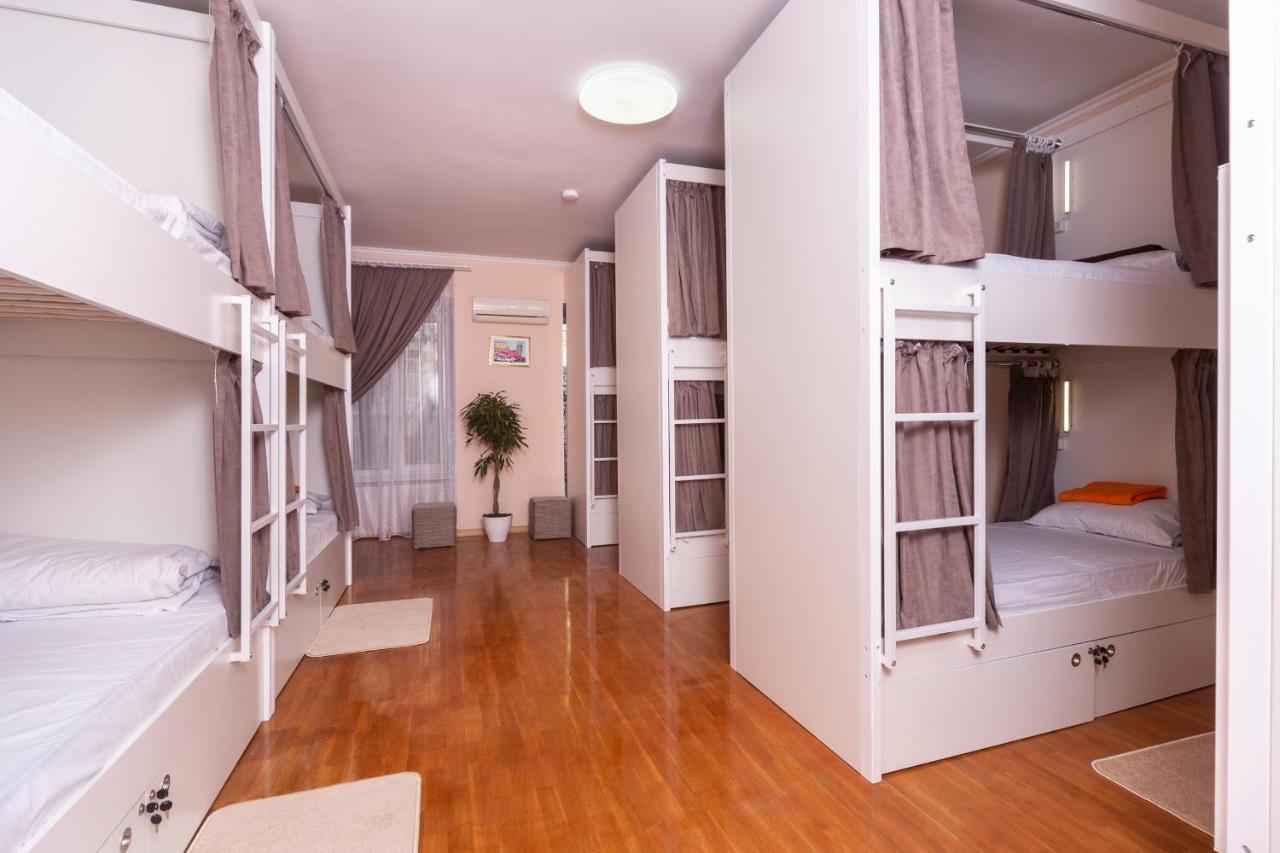 Хостел Friends House Одеса Екстер'єр фото