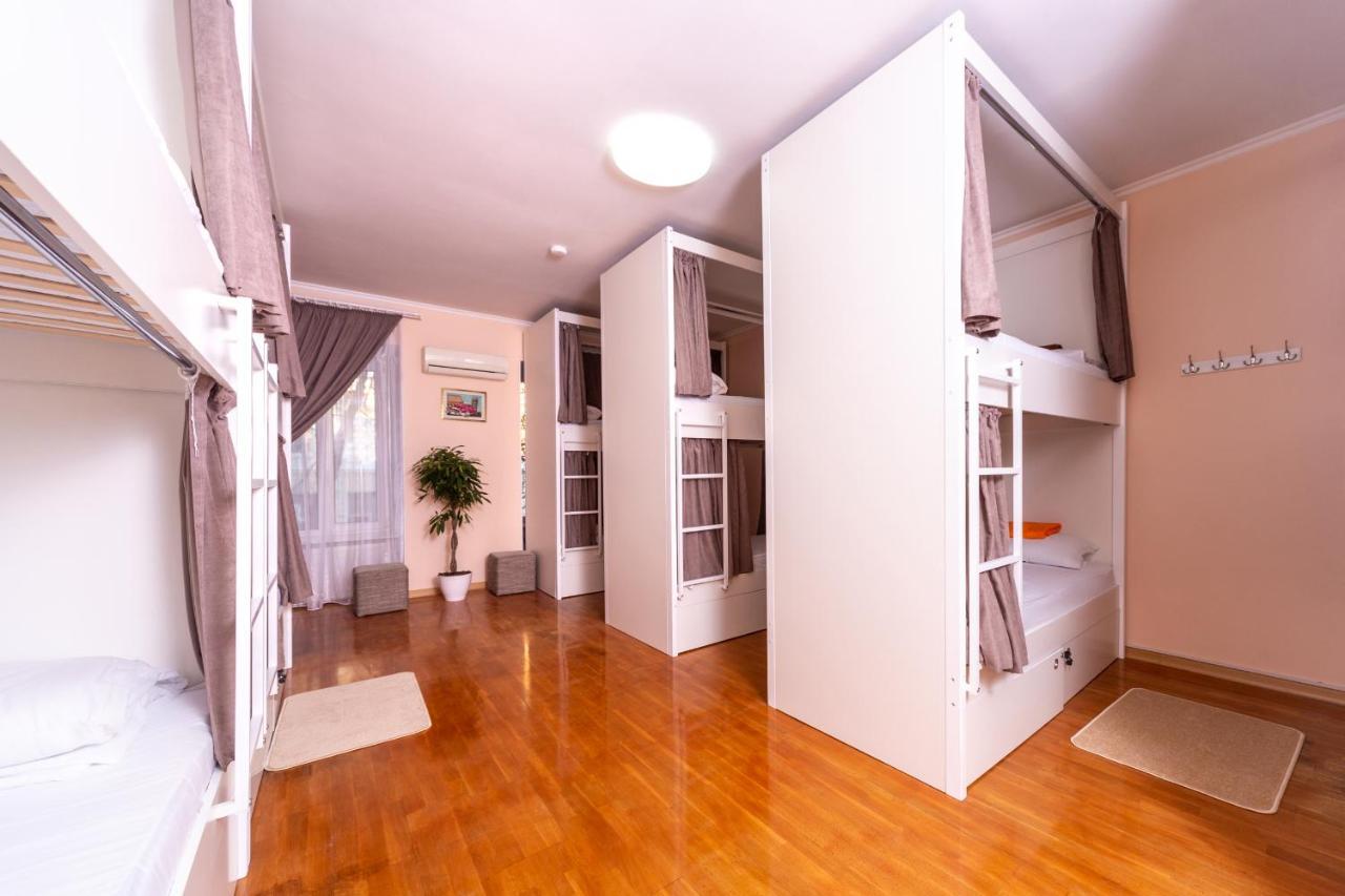Хостел Friends House Одеса Екстер'єр фото